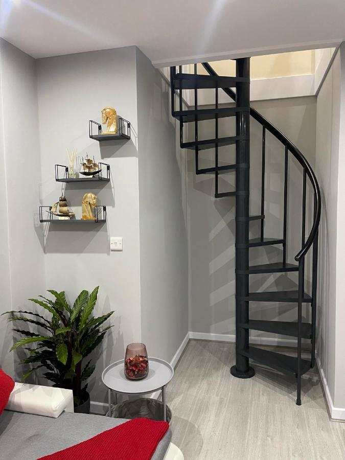 Unique Duplex Apartment Free Parking Free Wi-Fi 6 Minutes From Leeds City Centre Esterno foto