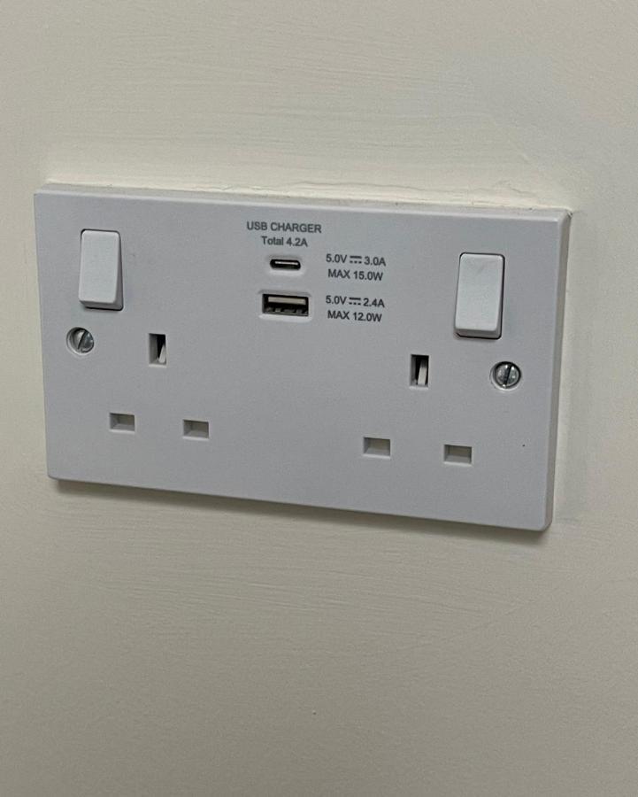 Unique Duplex Apartment Free Parking Free Wi-Fi 6 Minutes From Leeds City Centre Esterno foto